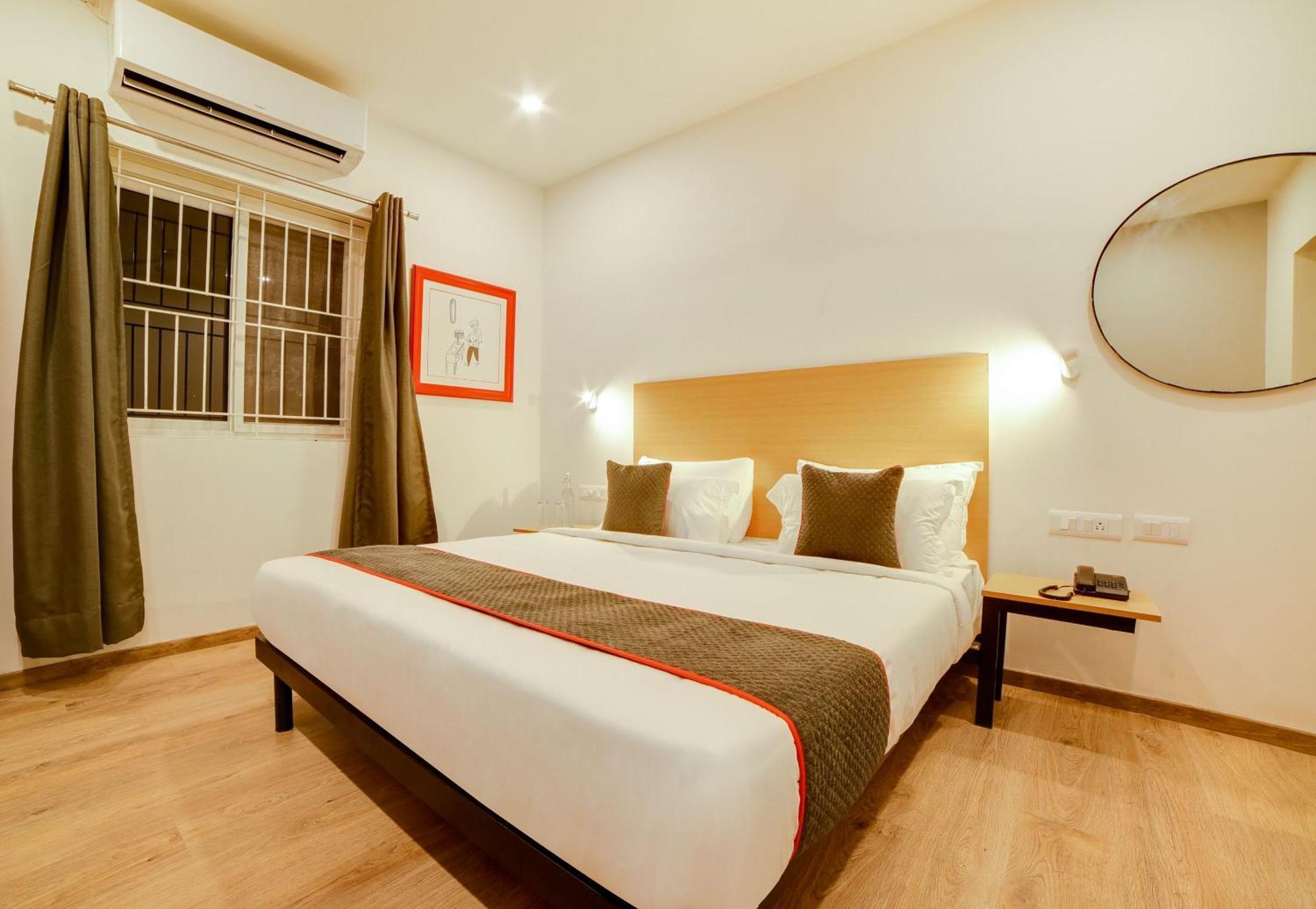Super Townhouse Hosur Main Road Bommanahalli Near Gopalan Innovation Mall Bangalore Exterior foto