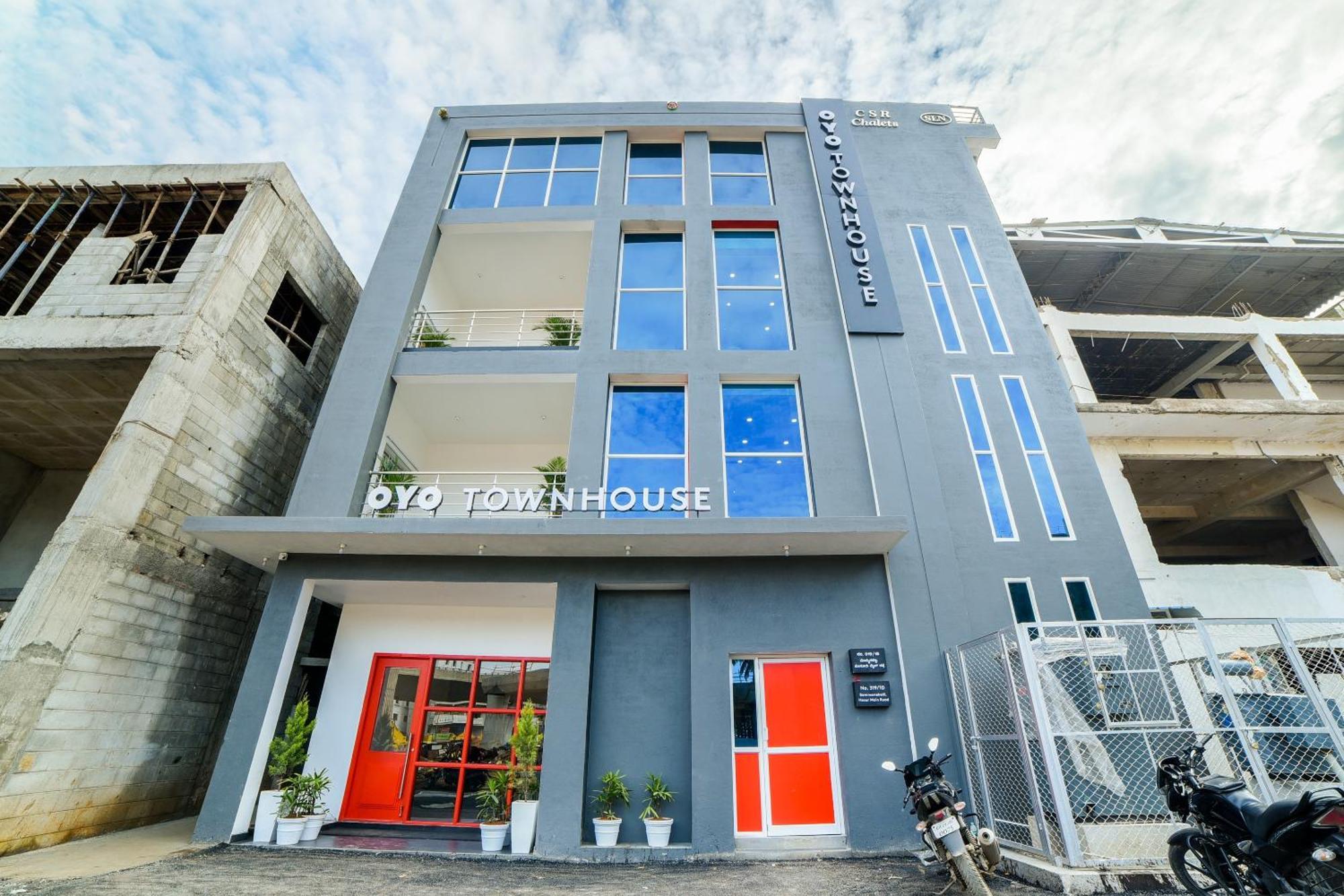 Super Townhouse Hosur Main Road Bommanahalli Near Gopalan Innovation Mall Bangalore Exterior foto